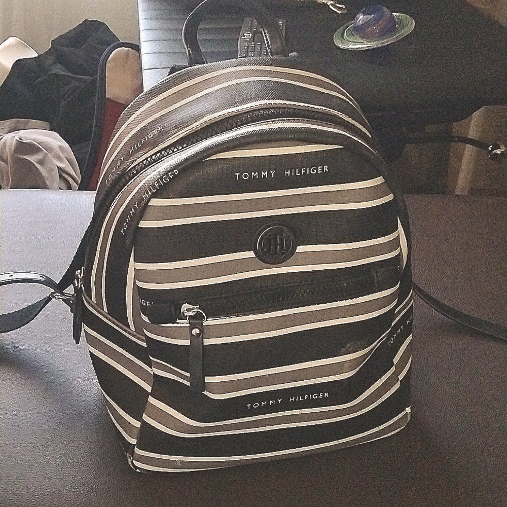 Tommy Hilfiger bag